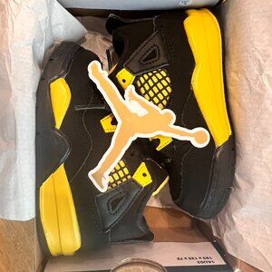 Jordan Retro 4. Toddler 7C